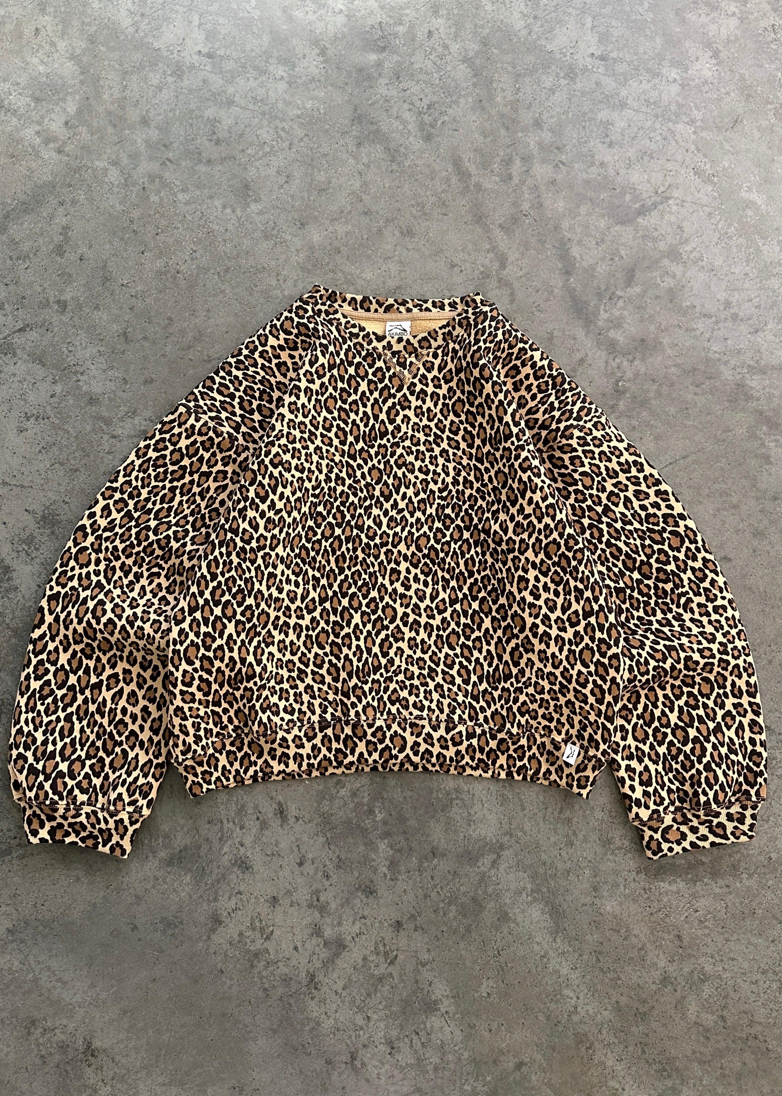 AKIMBO CREWNECK - LEOPARD