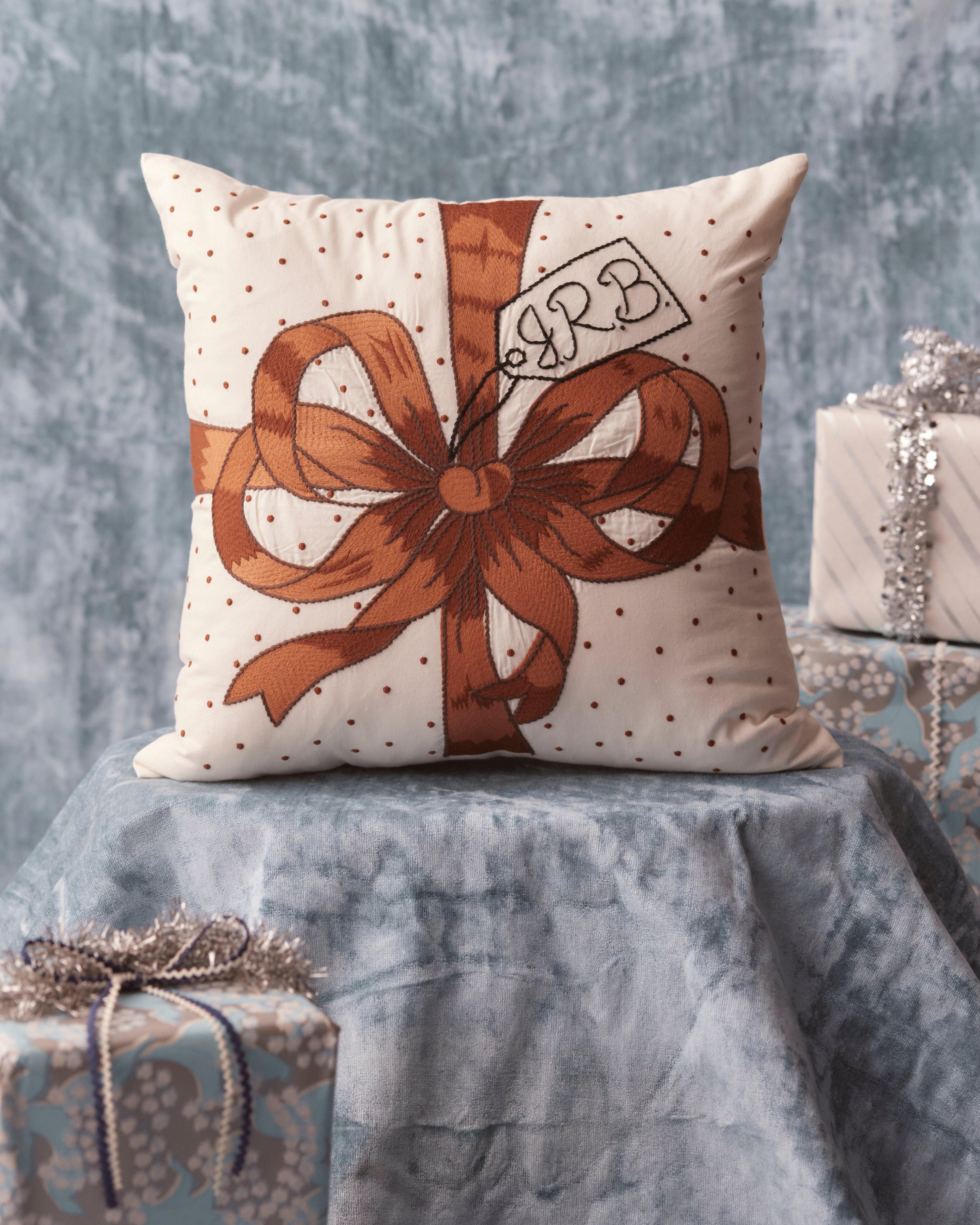 Ribbon Pillow - Brown