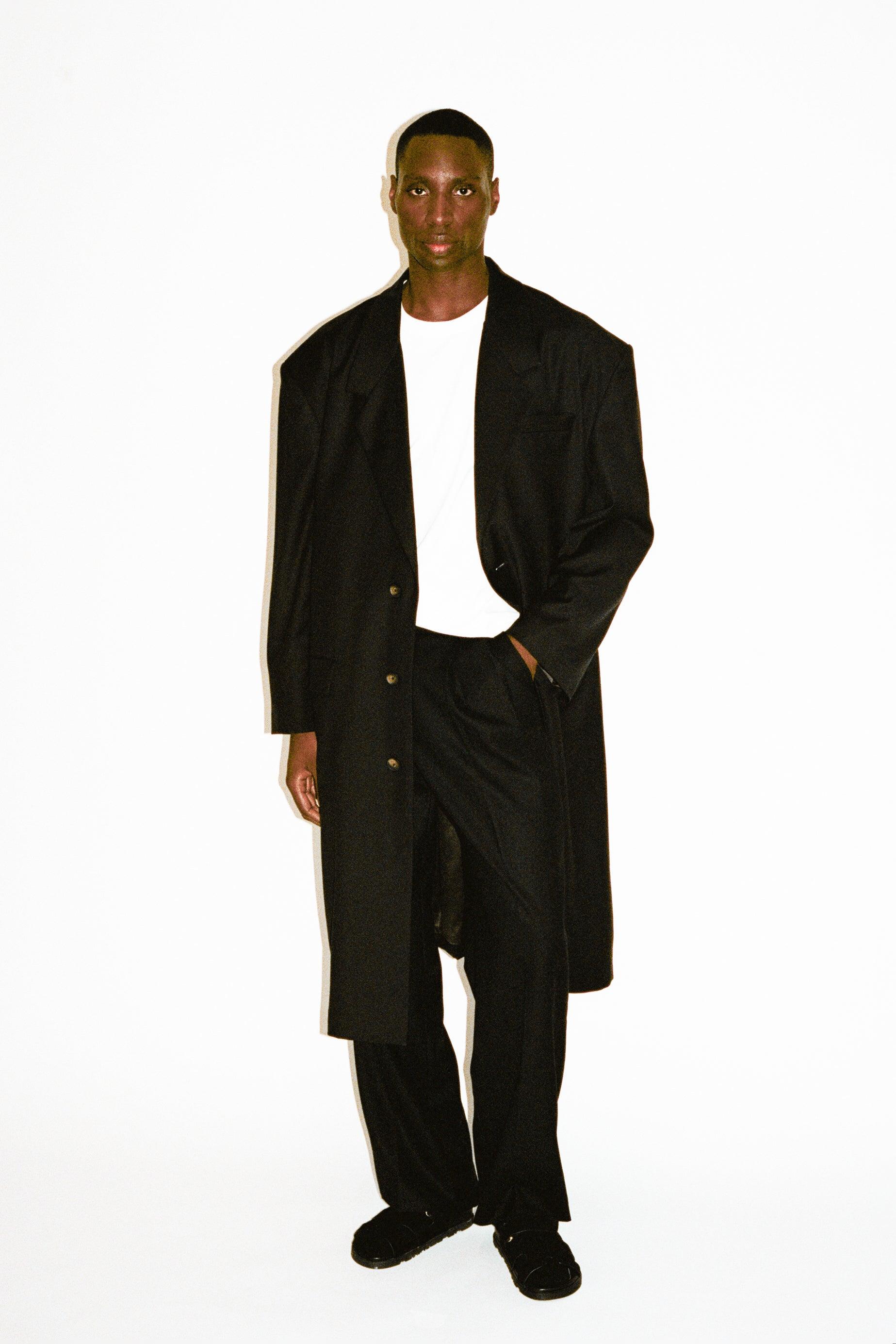 Neutra Oversized Structural Coat | Black