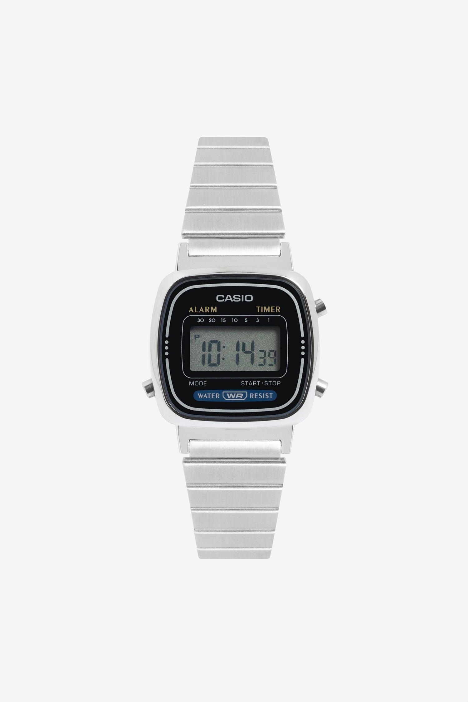 WCHD670W - Vintage Sporty Unisex Casio Watch